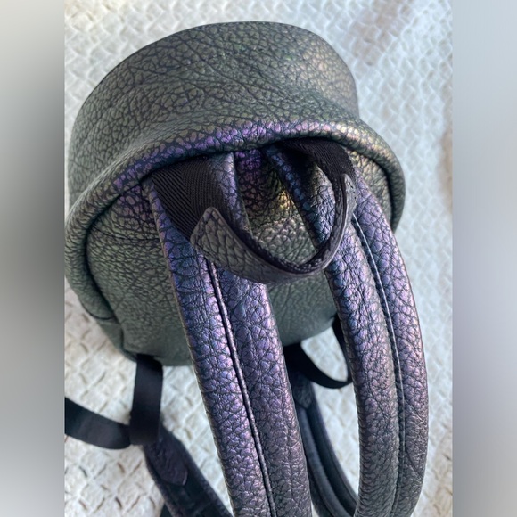 💜COACH MINI BACKPACK 💚 HOLOGRAPHIC OIL SLICK - Picture 15 of 16